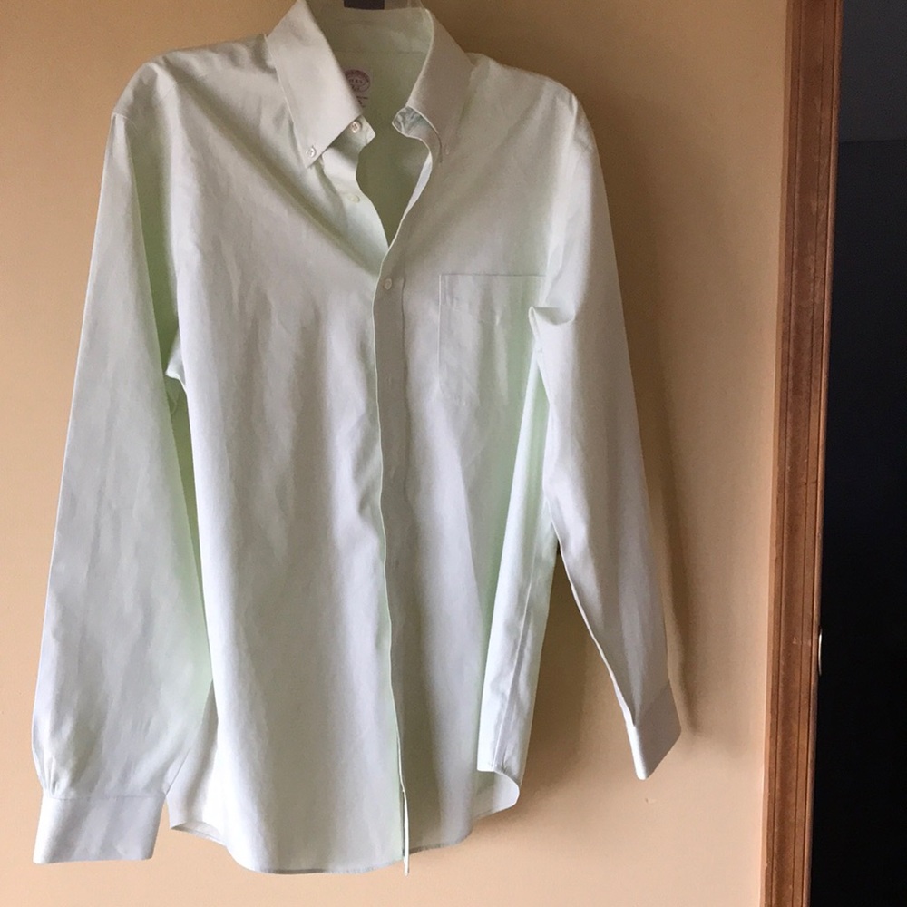 Men’s Brooks Brothers dress shirt